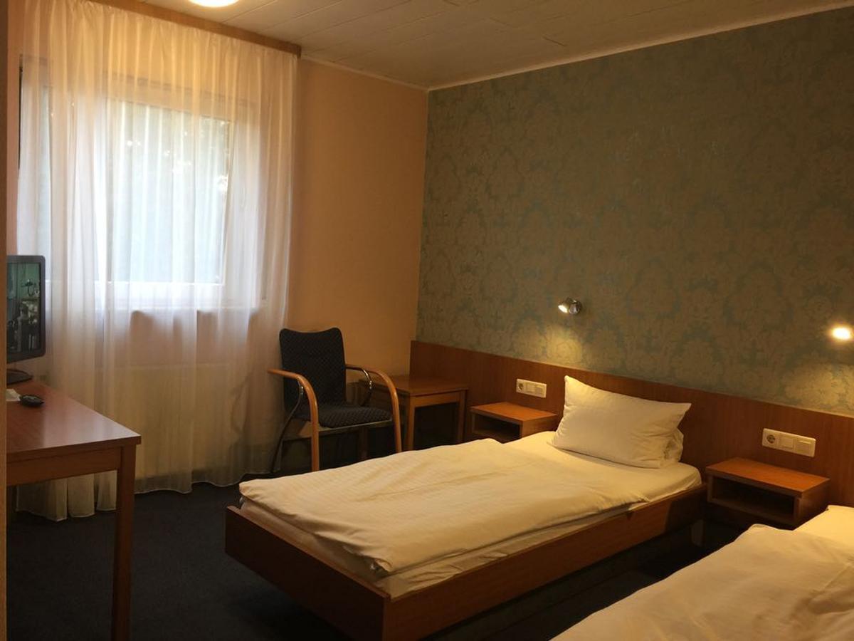 Zip Hotel Lingenfeld Eksteriør bilde